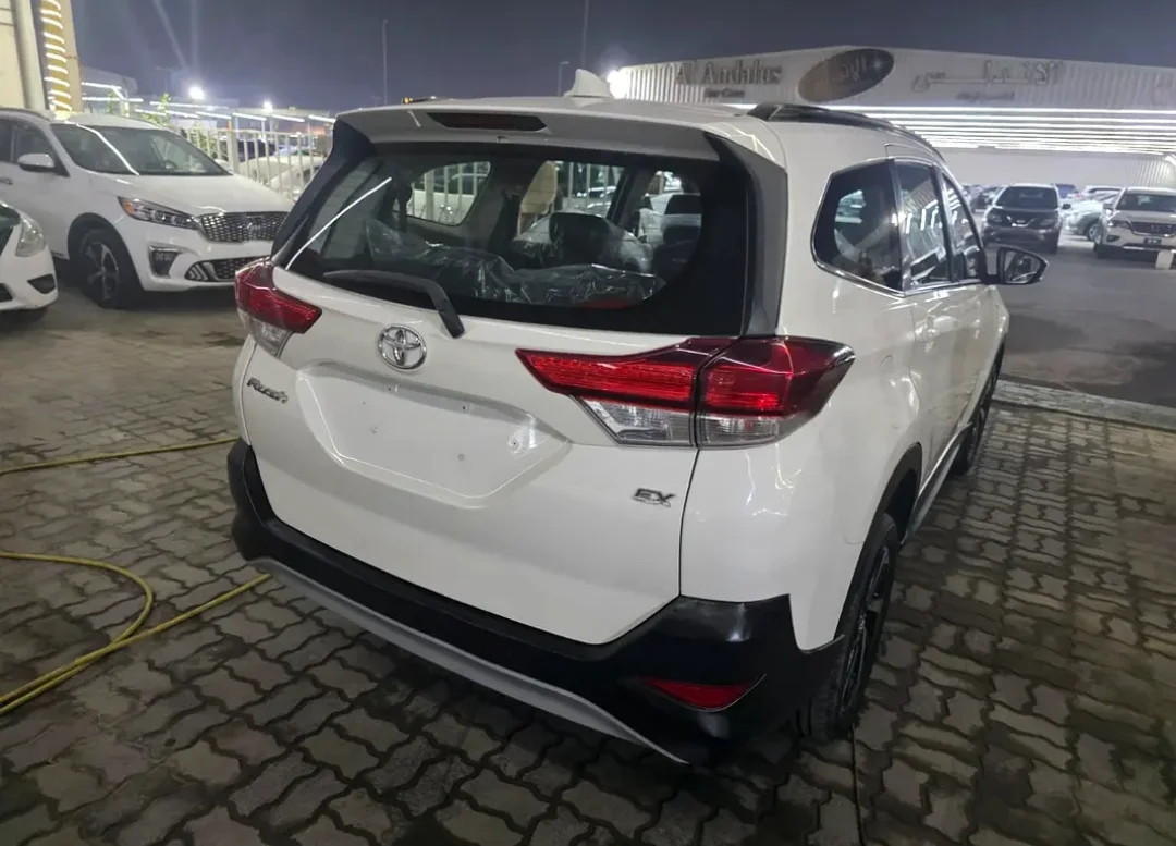 TOYOTA RUSH 2019 — miniature 6