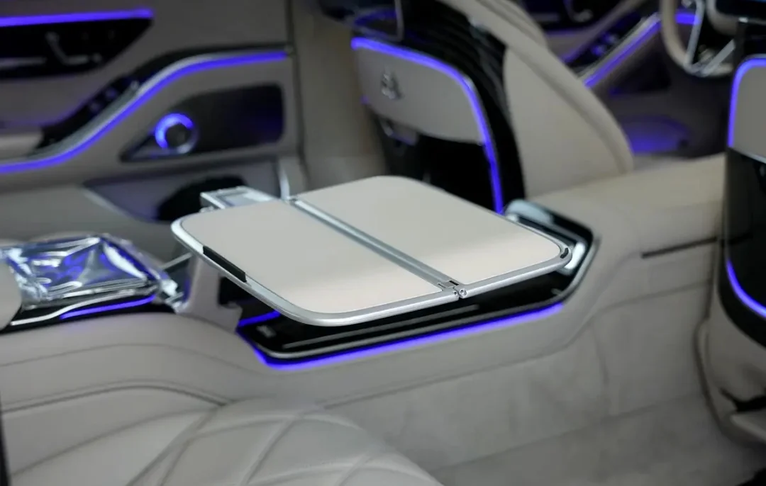 Mercedes-Benz Classe S Maybach 2024 — miniature 15
