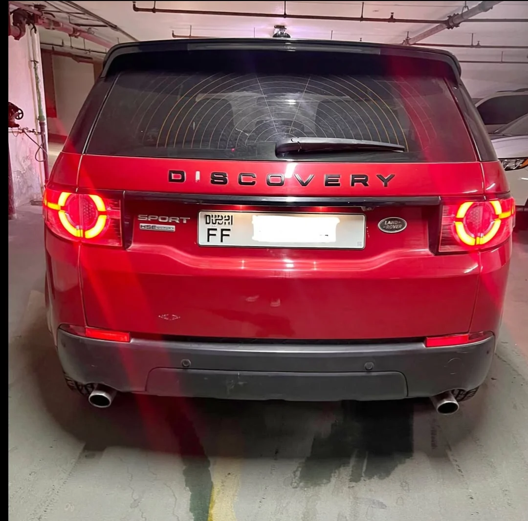 LAND ROVER Discovery 2015 — miniature 4