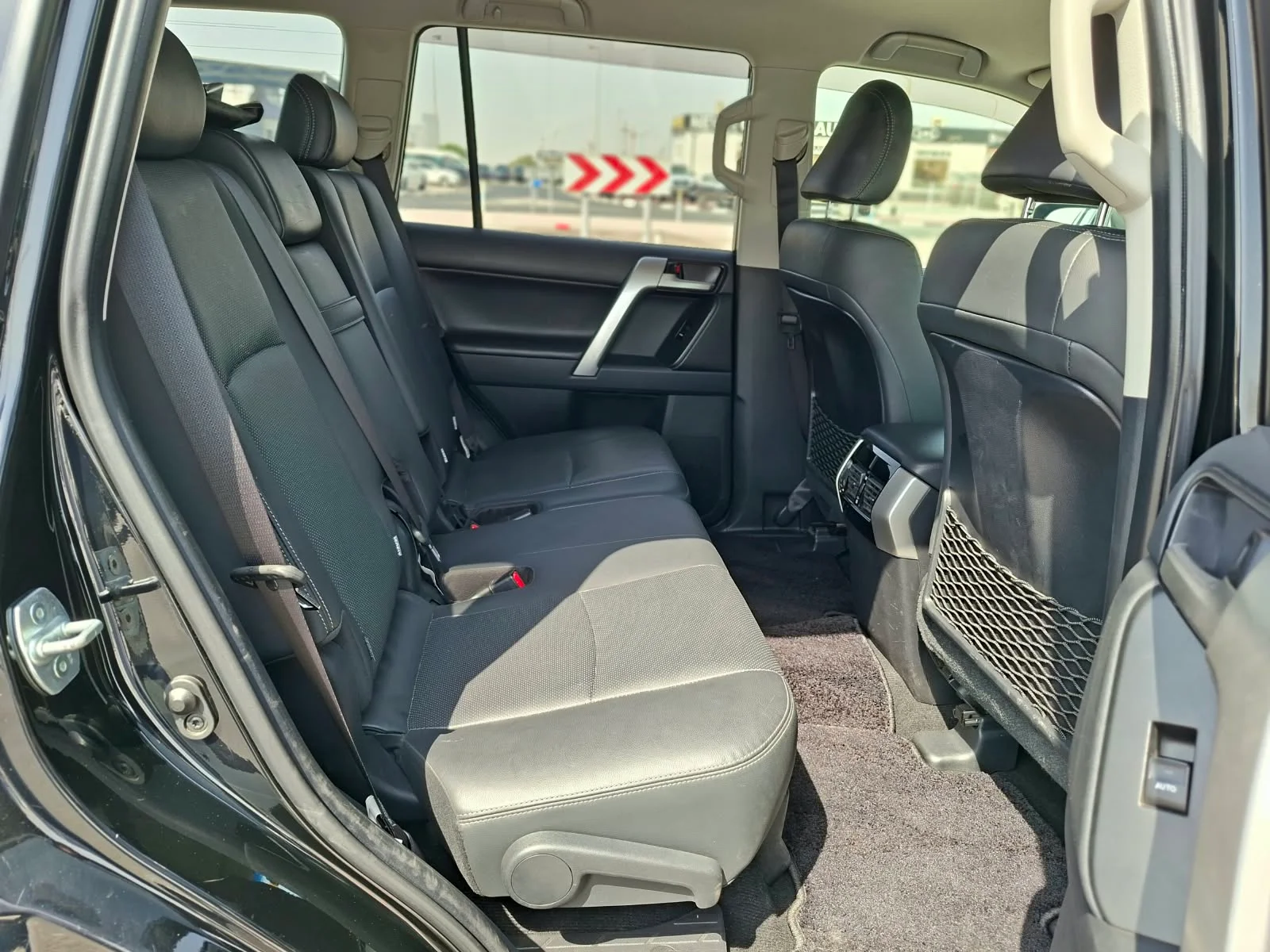 TOYOTA PRADO 2019 — miniature 14