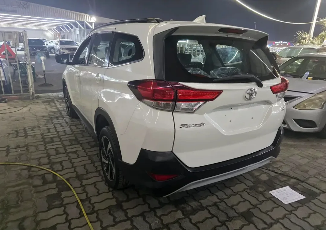TOYOTA RUSH 2019 — miniature 8
