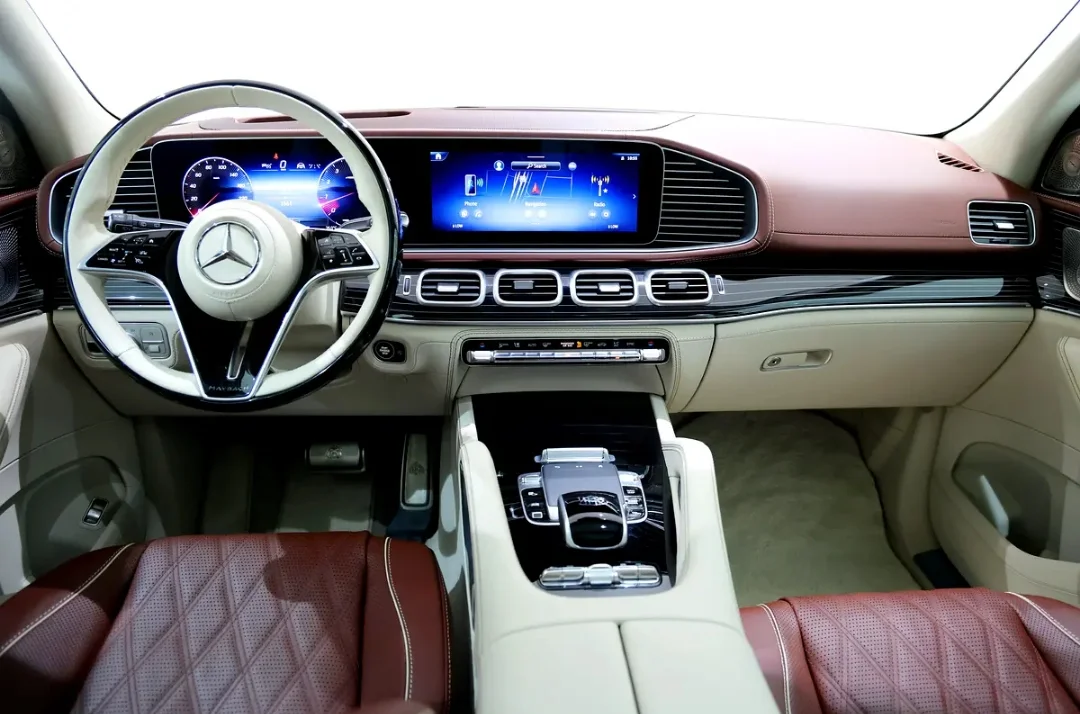 Mercedes-Benz GLS Maybach 2024 — miniature 7