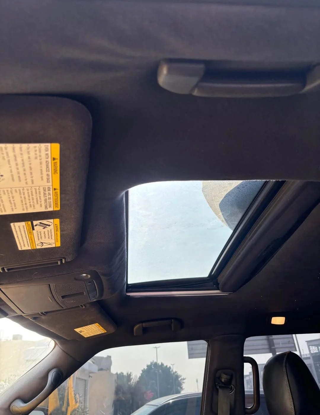 Nissan Armada 2019 — miniature 10